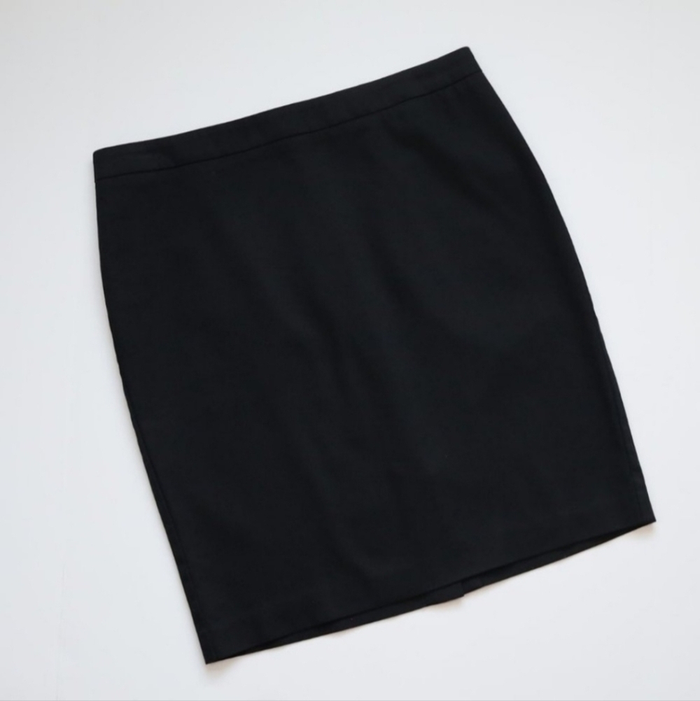CAbi 360 Pencil Skirt Black Women's Size 8  Back Zipper Closure Career Work EUC